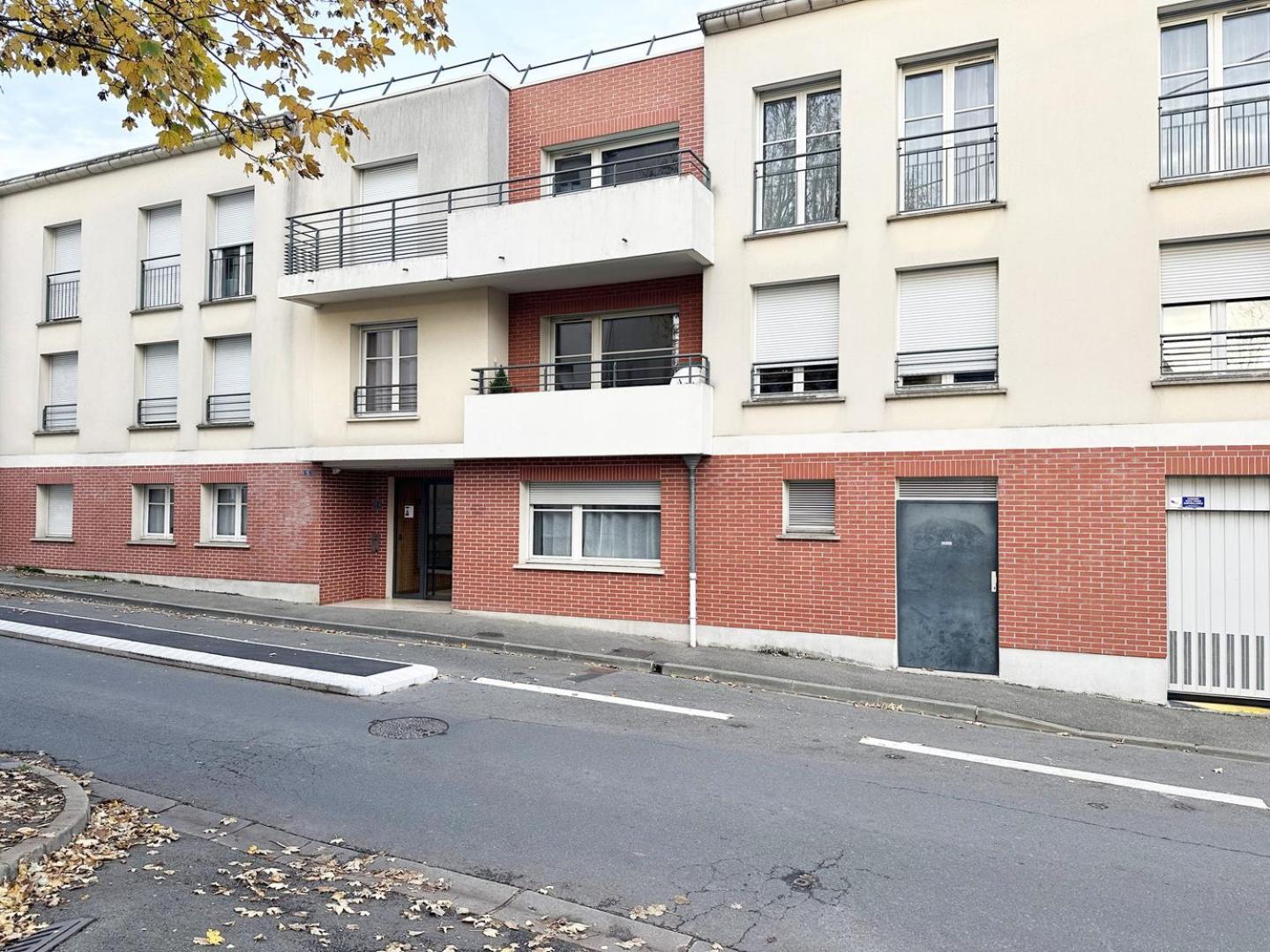 C Le 15 - Studio Cosy Avec Parking Chartres Exterior foto